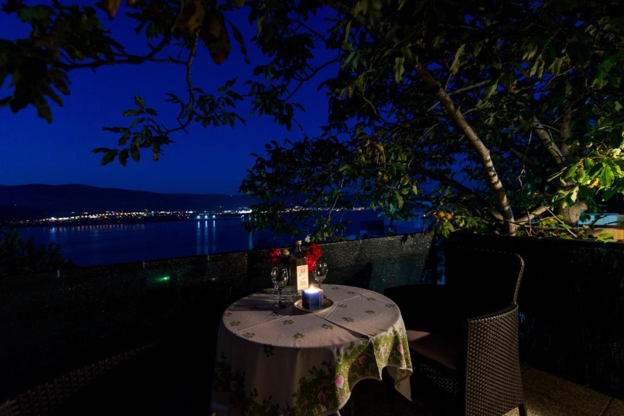 Holidays Apartments Slanada With Terrace And Sea View, Near The Beach & Town Trogir, Free Parking, Quiet Place On Peninsula Ciovo Exterior foto